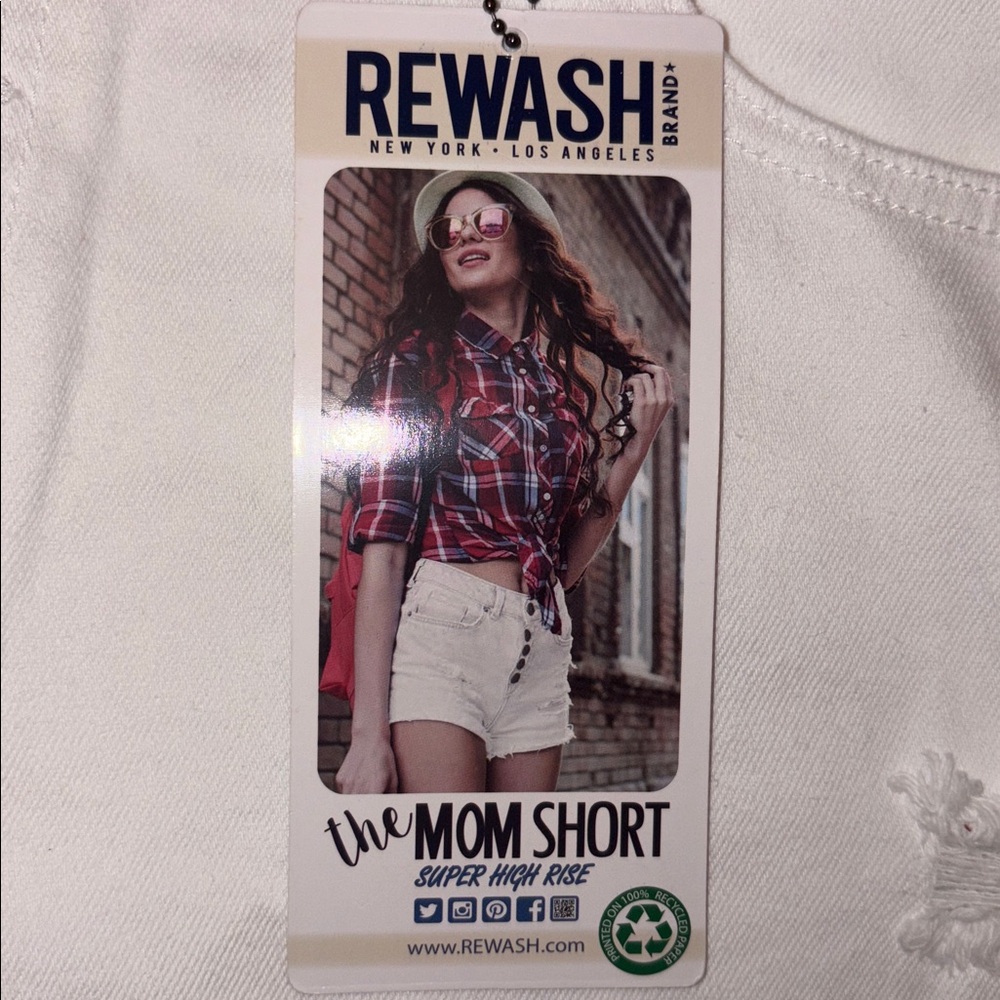 NWT MOM SHORTS SUPER HIGH RISE 15/32